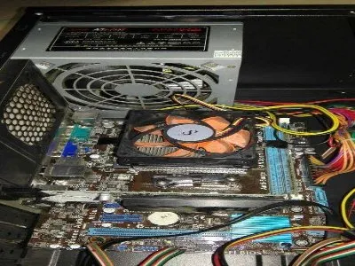 苹果笔记本开机后触摸键一闪一闪的怎么回事(图1) 苹果笔记本开机后触摸键一闪一闪的怎么回事(图1)