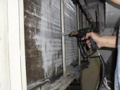 中央空调外机噪音是哪个部件产生的(图1)