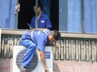 空调移机后墙上洞怎么补(图1)