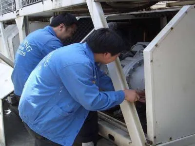 空调总是显示HS什么意思(图1)