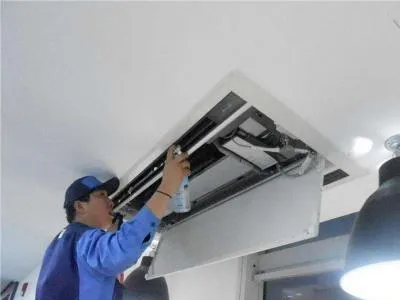 中央空调出现一个圆圈里面网格符号(图1)