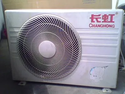 天鹅洗衣机的排水管冻了应当怎么样处理