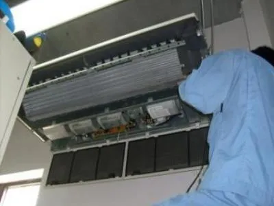 隔壁空调声音太吵如何解决