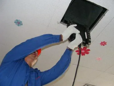 燃气热水器冬天冻裂怎么办