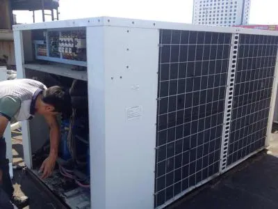 太阳板太阳能热水器插上电怎么温度越来越低