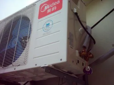 美的洗衣机没电了怎么开门