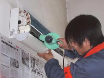 太阳能热水器怎么放空水