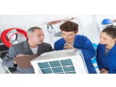 中央空调外机会偶尔有雾