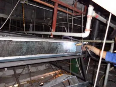 电热水器插头发烫怎么办