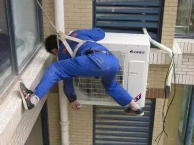 空调排水管如何接入下水管道