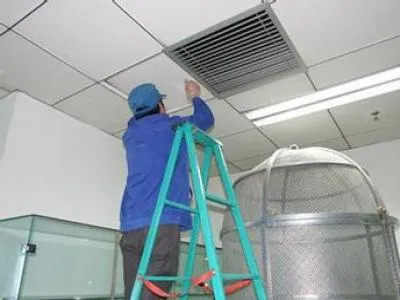 热水器里的水怎么会发黄