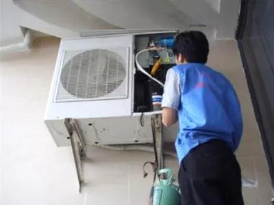 电热水器水箱水结冰撑坏水箱