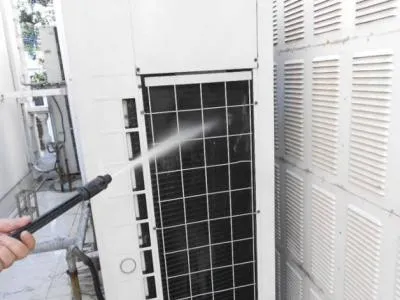 冬天电热水器开一两分钟就不热怎么回事