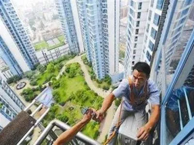 打开电视显示正在初始化怎么回事