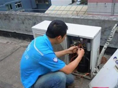 中央空调制热显示除霜什么意思