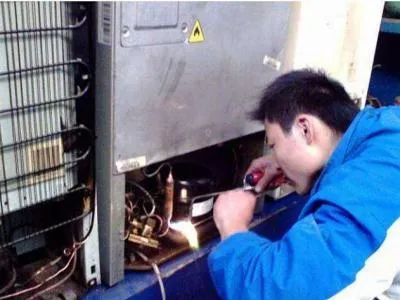 苹果笔记本卡机动不了怎么办