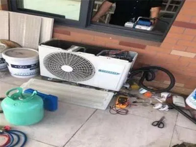 电视机开不了机了大概要多少钱维修