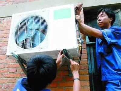 三星电视机自动开机怎么回事