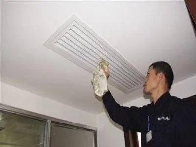 电视右下角有个小圆圈一直转圈