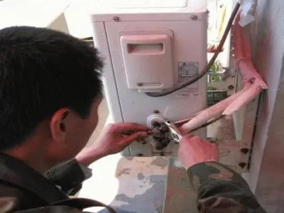 液晶电视开机后电视后嗡嗡嗡响