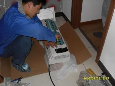 燃气热水器扭开冷水管就流水怎么回事