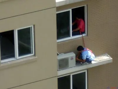 热水器漏水淹楼下怎么办