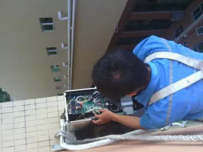 空调新换压缩机怎么排空气