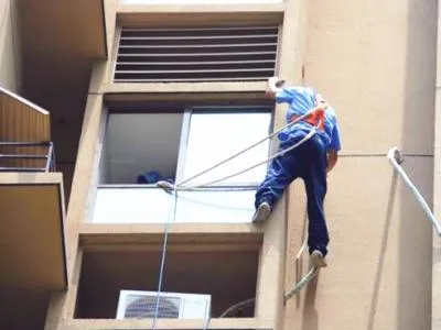 电热水器继电器坏了什么症状