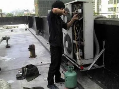 电热水器储水桶上不满水怎么办