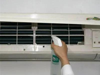 热水器从电线眼里漏水是什么原因