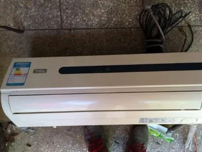 笔记本电脑屏幕不满屏怎么设置