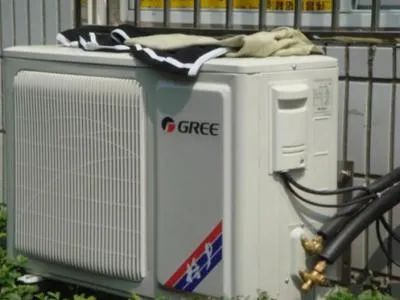 中央空调的面板怎么关掉电源的