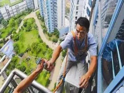 半自动波轮洗衣机如何加装甩干桶