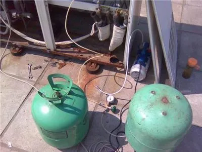 热水器控制面板漏水了还能修吗