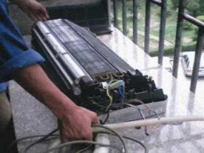 海尔洗衣机怎么清理垃圾盒